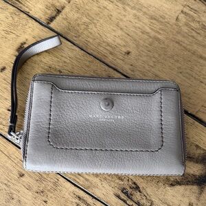 Marc Jacobs Taupe Leather Wristlet